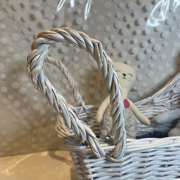 Vintage Wicker Doll Carriage with 🐰Bunny Bundle - Picture 6 of 13